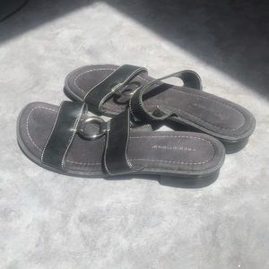 Black sandal by prediction sz:eight 90’s aesthetic